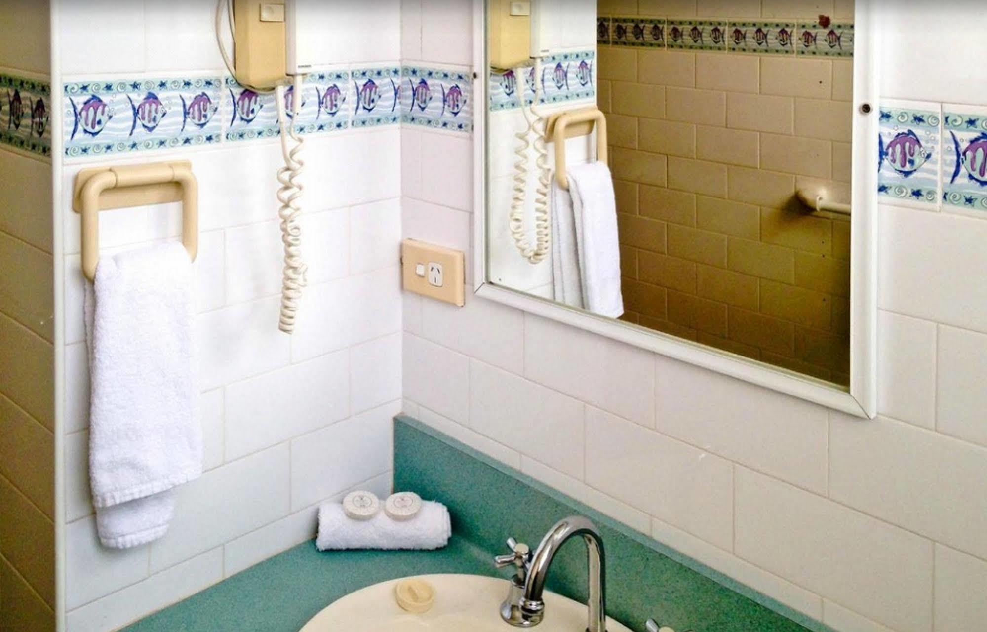 Oxley Cove Holiday Apartment Порт Макари Екстериор снимка